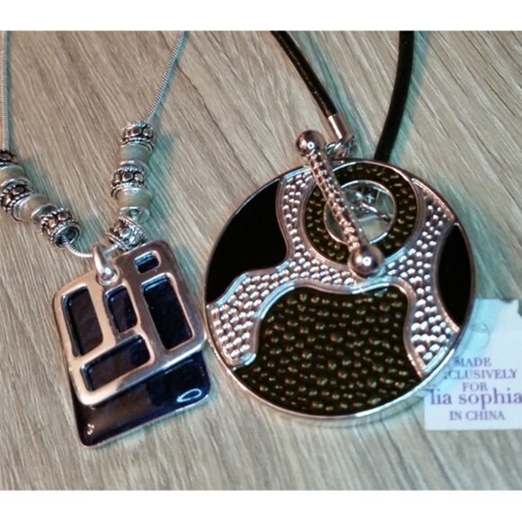 Bundle lot 2 toggle Lia Sophia and Croft geometric enamel necklaces cord & chain - Picture 2 of 5